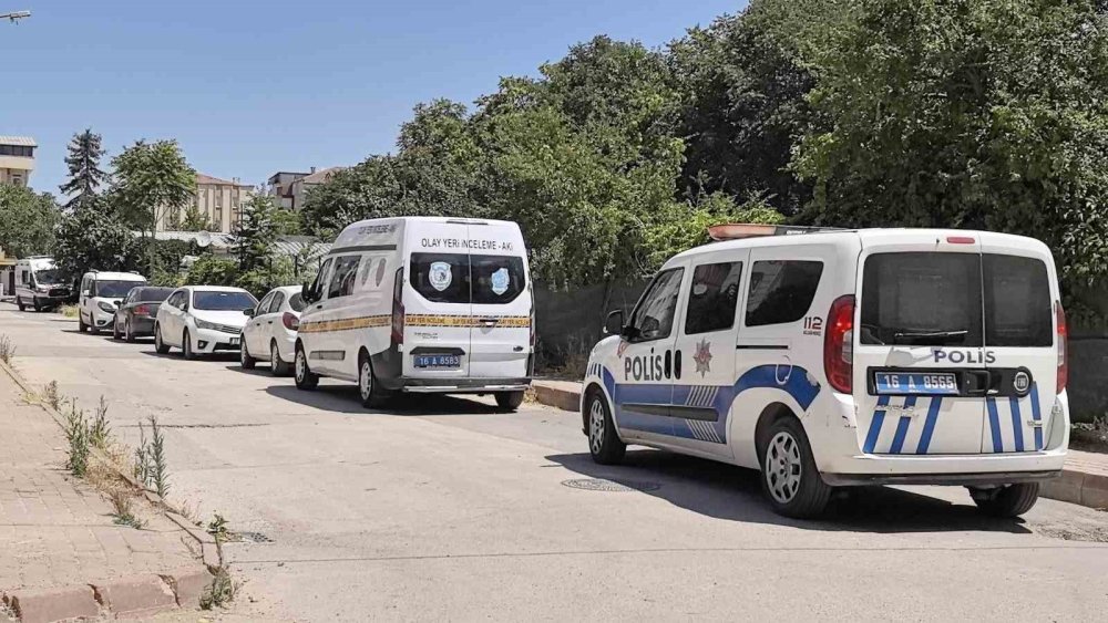 Bir Aylık Bebek Beşiğinde Ölü Bulundu