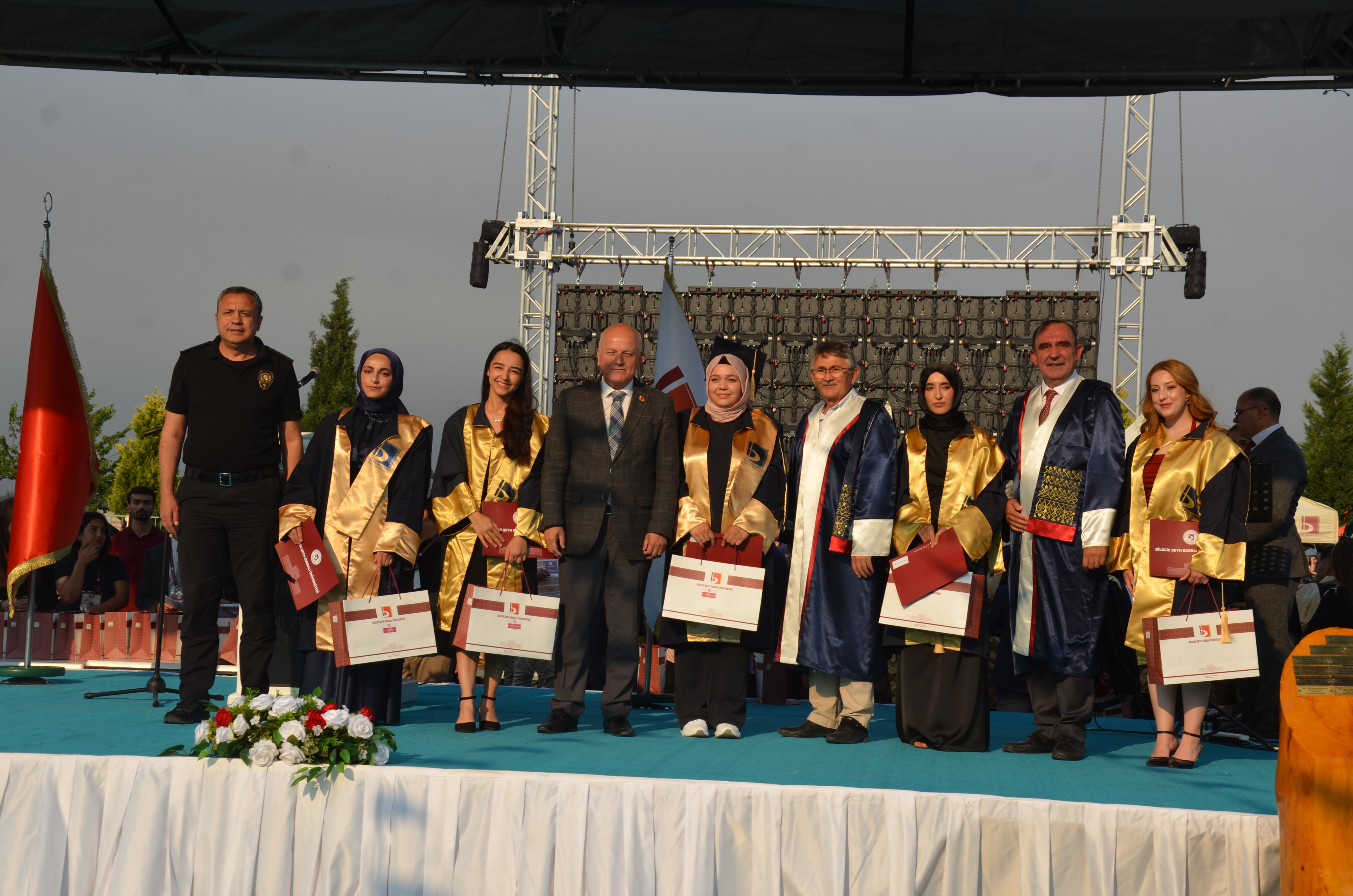 bseude-mezuniyet-coskusu-6-001.jpg