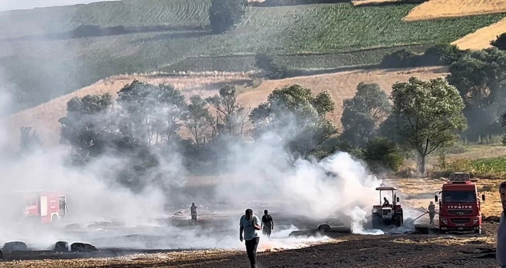 200 Saman Balyası Yandı, Çiftçiler Traktörleriyle Müdahale Etti