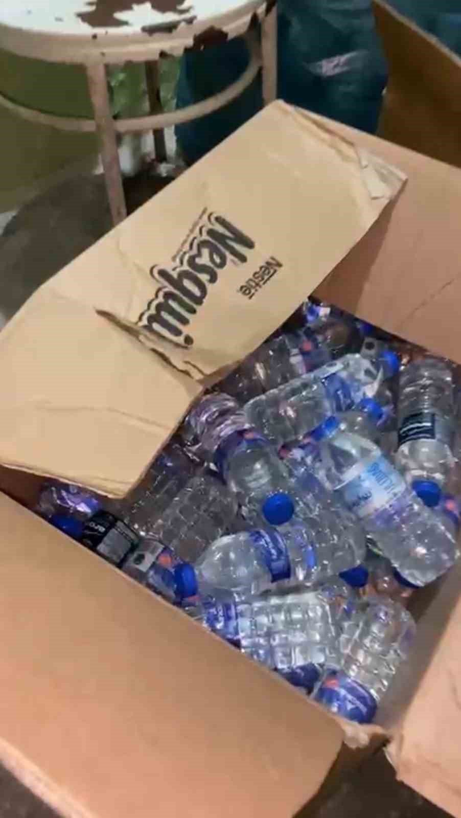 Aracından Ve Evinden 121 Litre Sahte İçki Çıktı