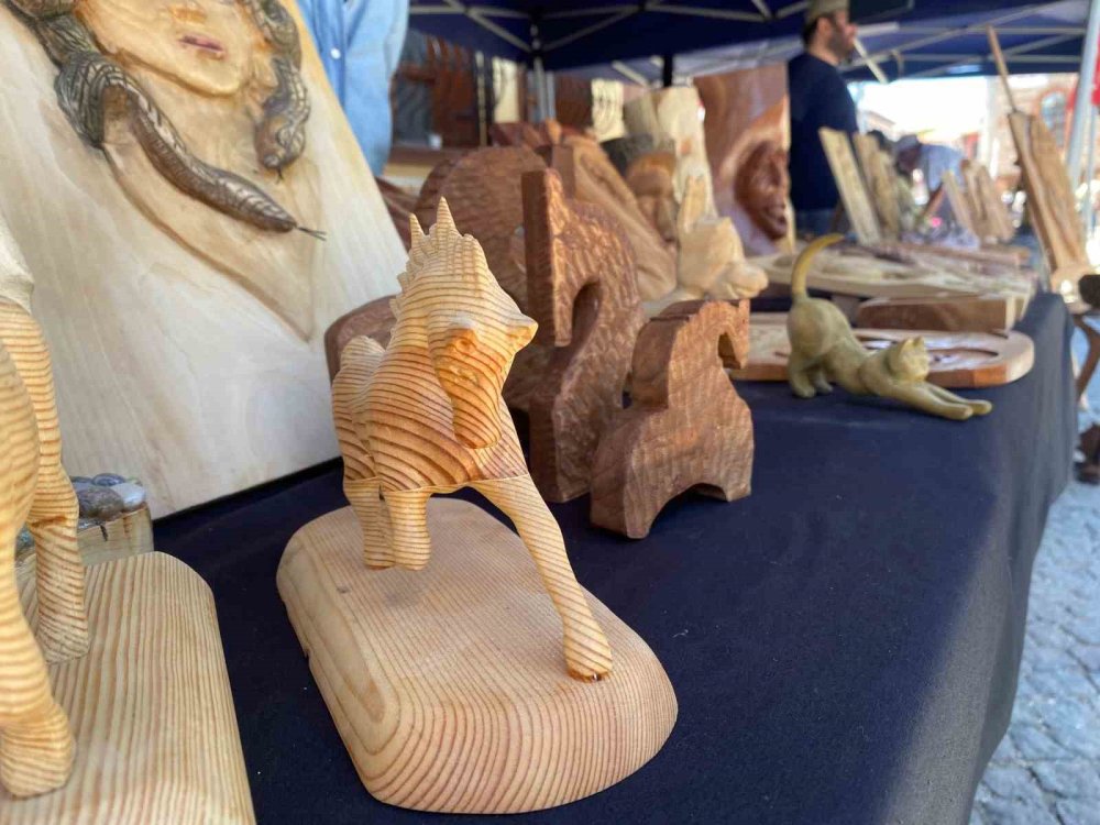 Ahşap Kursiyerlerin El Emeği Festivalde Sergileniyor