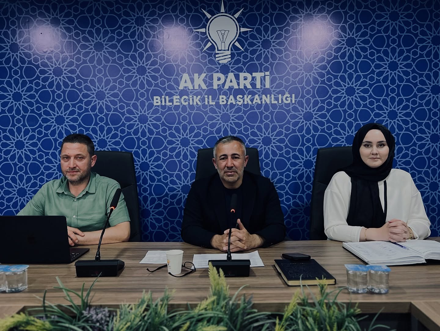 akp1.jpg