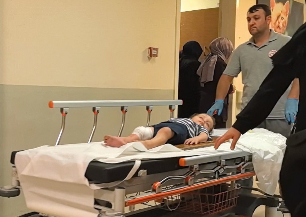 3. Kattan Düşen 2 Yaşındaki Çocuk Ağır Yaralandı