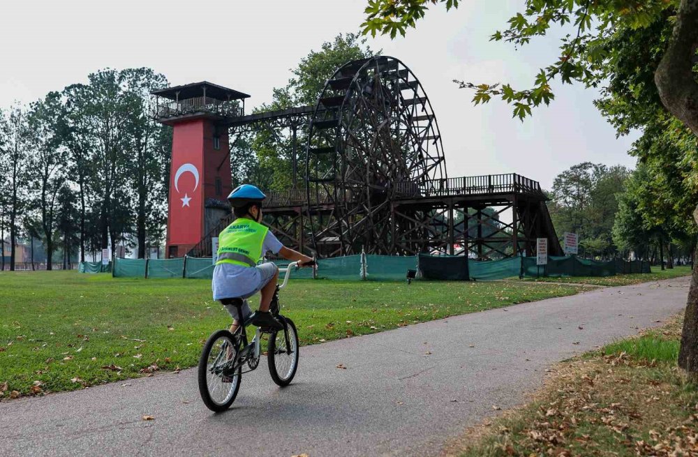 Pedallar Aileler İçin Dönecek