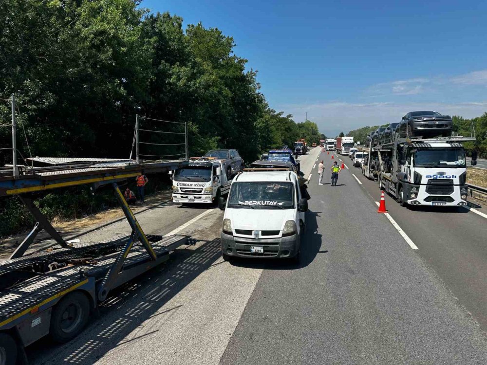 Sıfır Kilometre Togg Otomobiller Hasar Gördü, Sürücü Yaralandı
