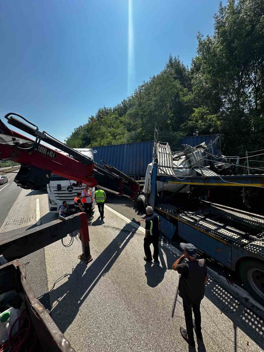 Sıfır Kilometre Togg Otomobiller Hasar Gördü, Sürücü Yaralandı
