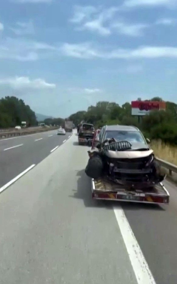 Sıfır Kilometre Togg Otomobiller Hasar Gördü, Sürücü Yaralandı