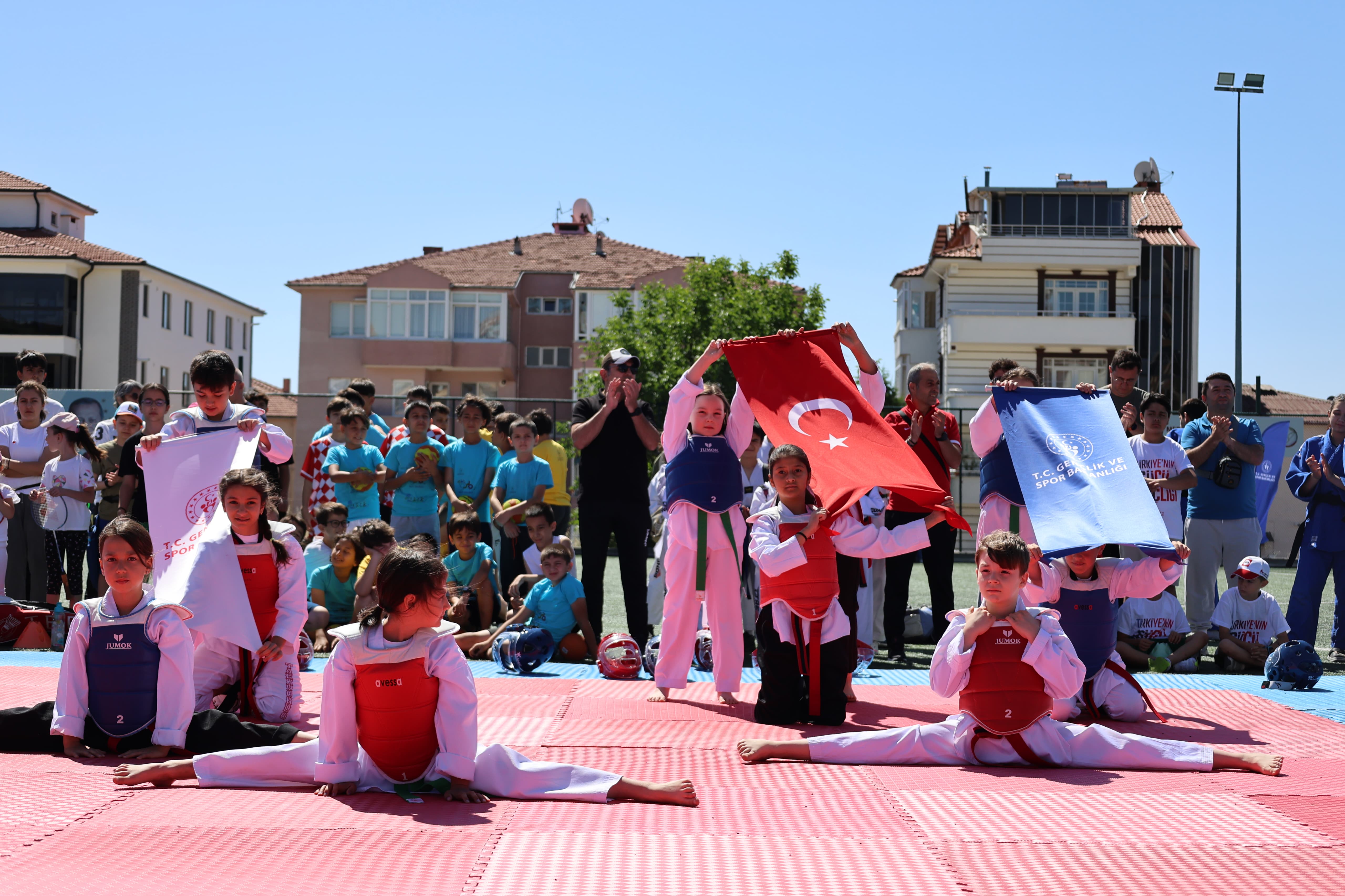yaz-spor-okullari-acildi5.jpg