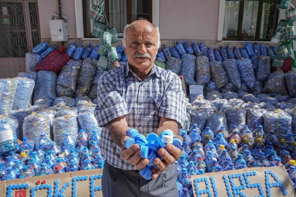 3 Yılda Topladığı 2 Milyon Kapakla İhtiyaç Sahiplerine Destek Oldu