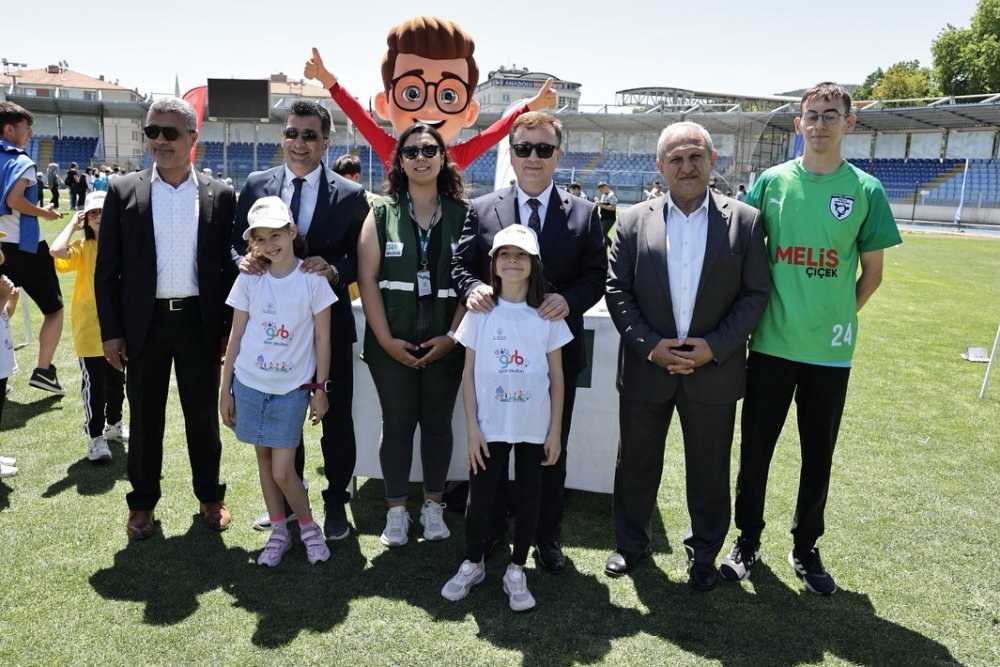 Yaz Spor Okulları Coşkuyla Açıldı
