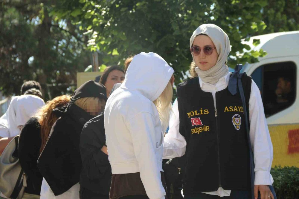 Aylarca Süren Takibin Ardından Düzenlenen Fuhuş Operasyonunda 19 Şüpheli Yakalandı