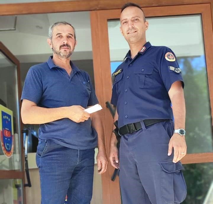 Servis Şoförünün Bulduğu 5 Bin Lira Sahibine Teslim Edildi