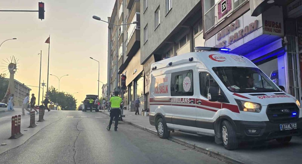 2 Motosiklet Çarpıştı, 1 Yaralı