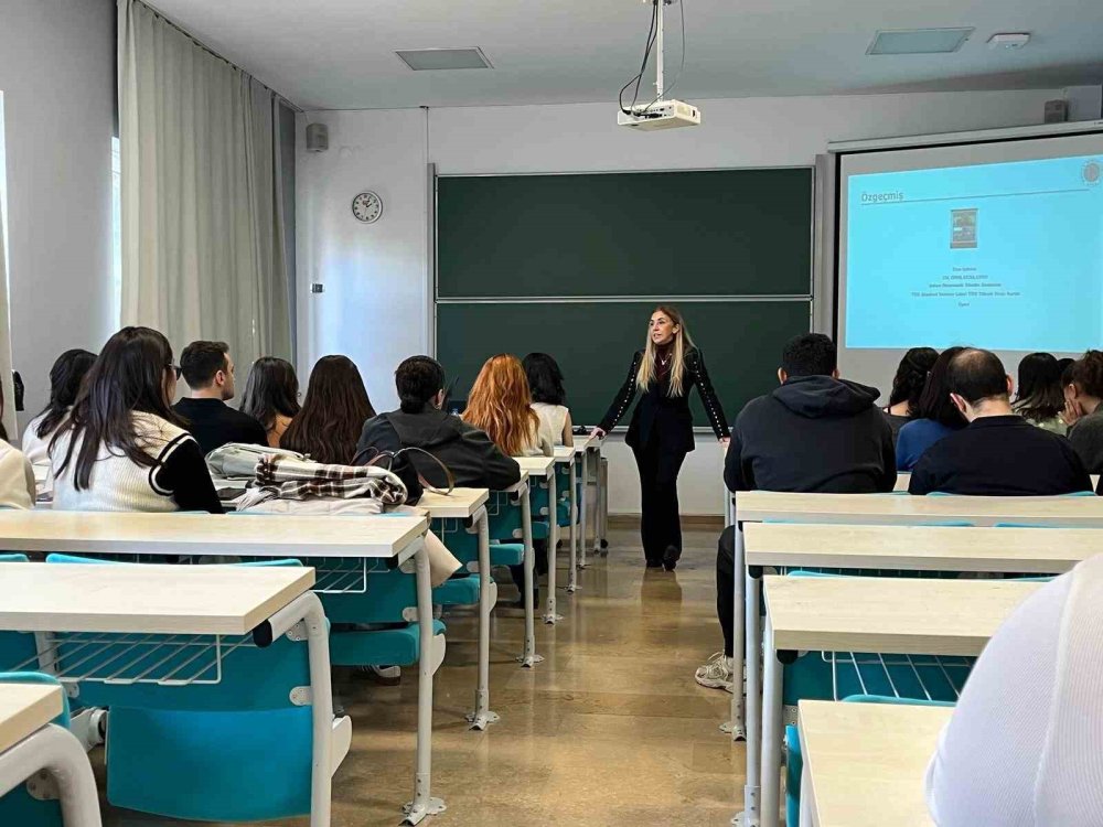 "İç Denetim Seminerleri Dersi" İibf Öğrencilerini Sektörle Buluşturdu
