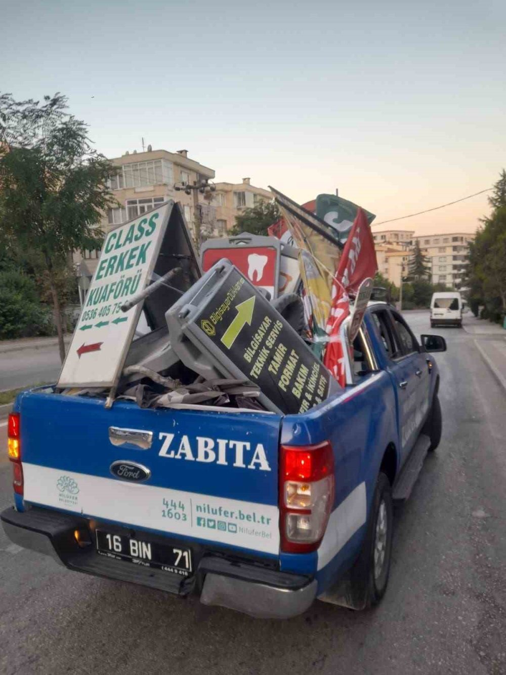 İzinsiz Afişlere Geçit Yok