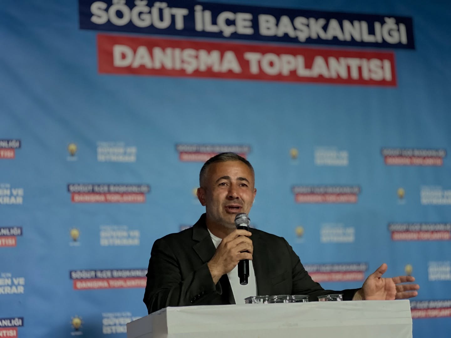 akp1.jpg