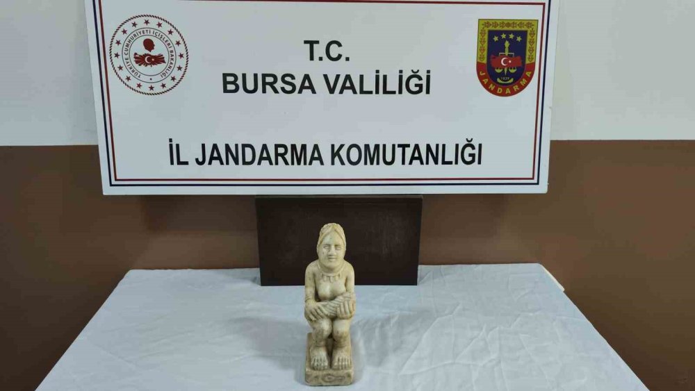 Antik Dönemine Ait 1700 Yıllık Tarihi Eser Ele Geçirildi
