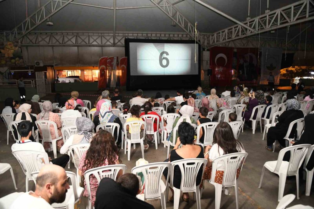 Çocuklar Açık Hava Sinemasında Buluştu