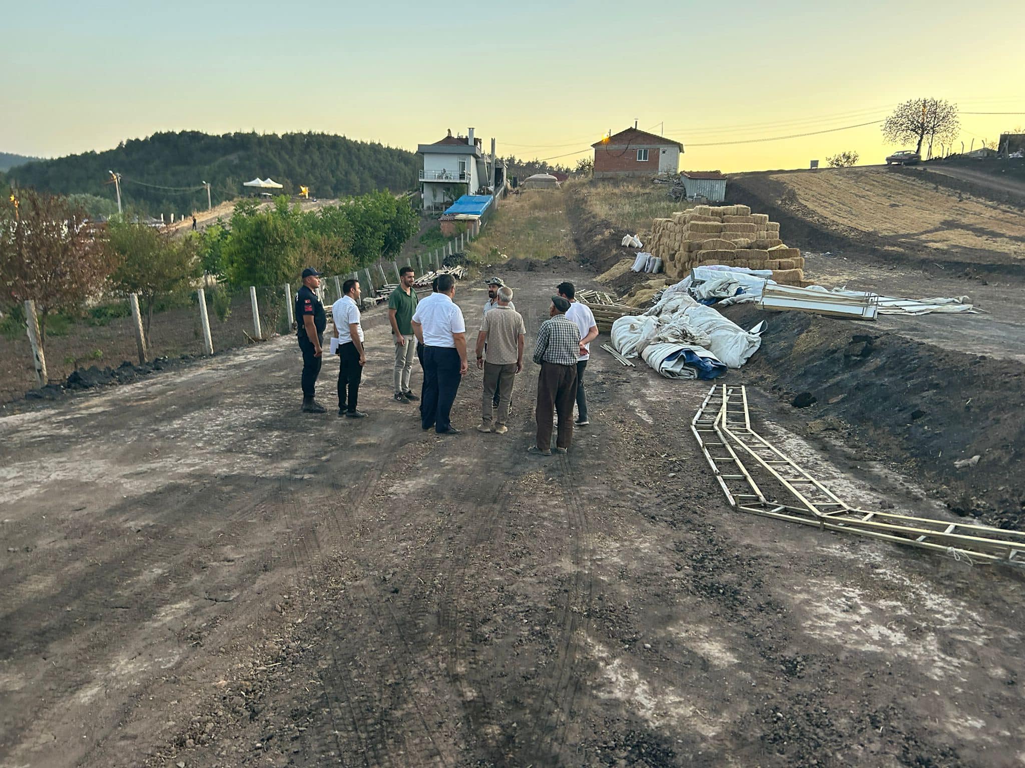 kaymakam-kilic-kasikci-mahallesinde-vatandaslarla-bulustu3.jpg