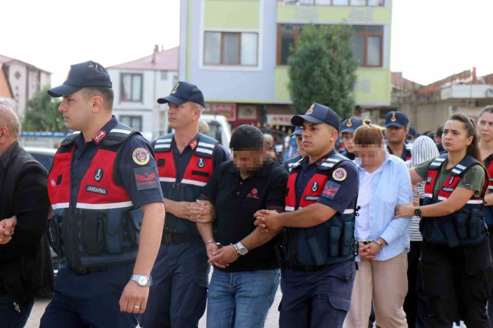 Araç Dolandırıcılığı Operasyonunda 6 Tutuklama