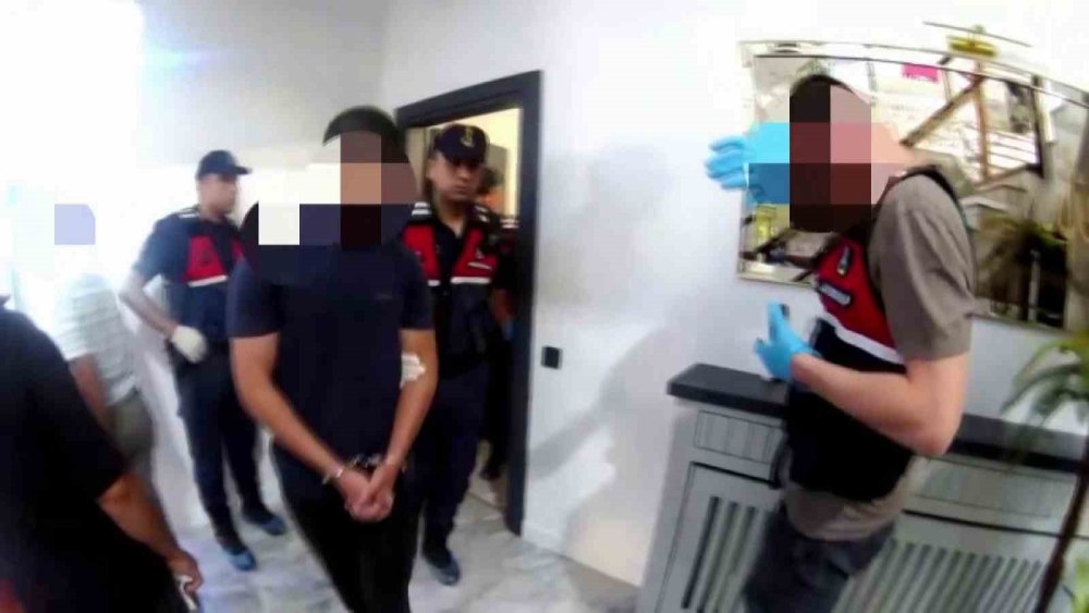 Dev Dolandırıcılık Çetesine Operasyon Anı Kamerada