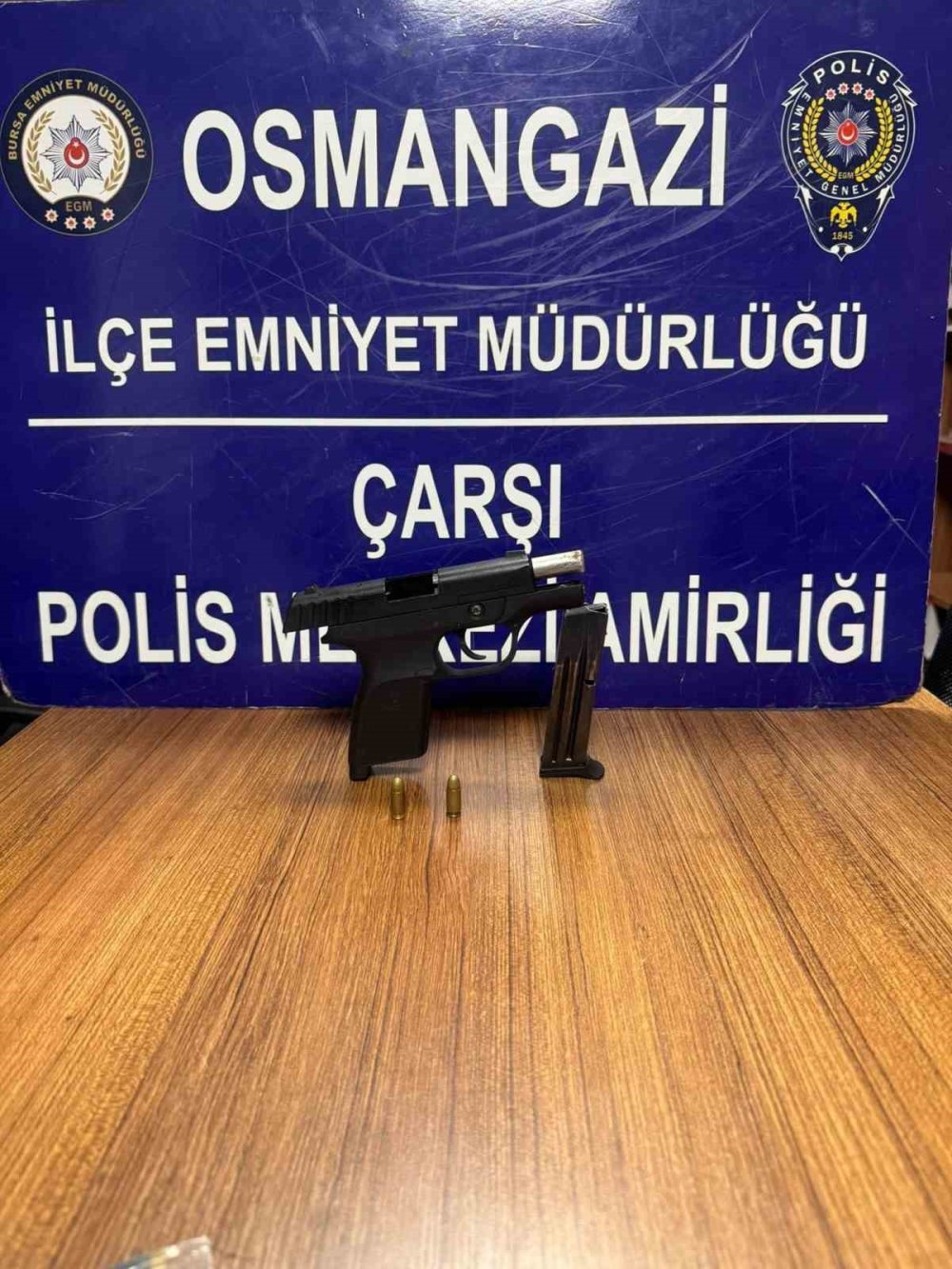 34 Yıl Cezası Bulunan Şahıs Ruhsatsız Silahla Yakalandı