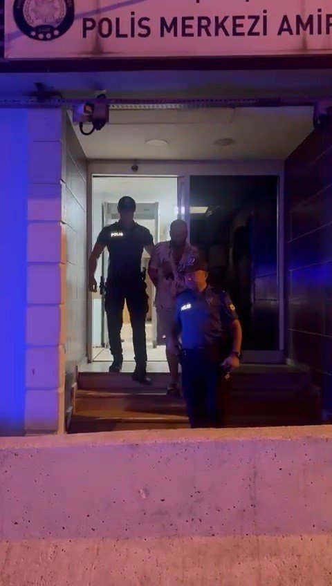 34 Yıl Cezası Bulunan Şahıs Ruhsatsız Silahla Yakalandı
