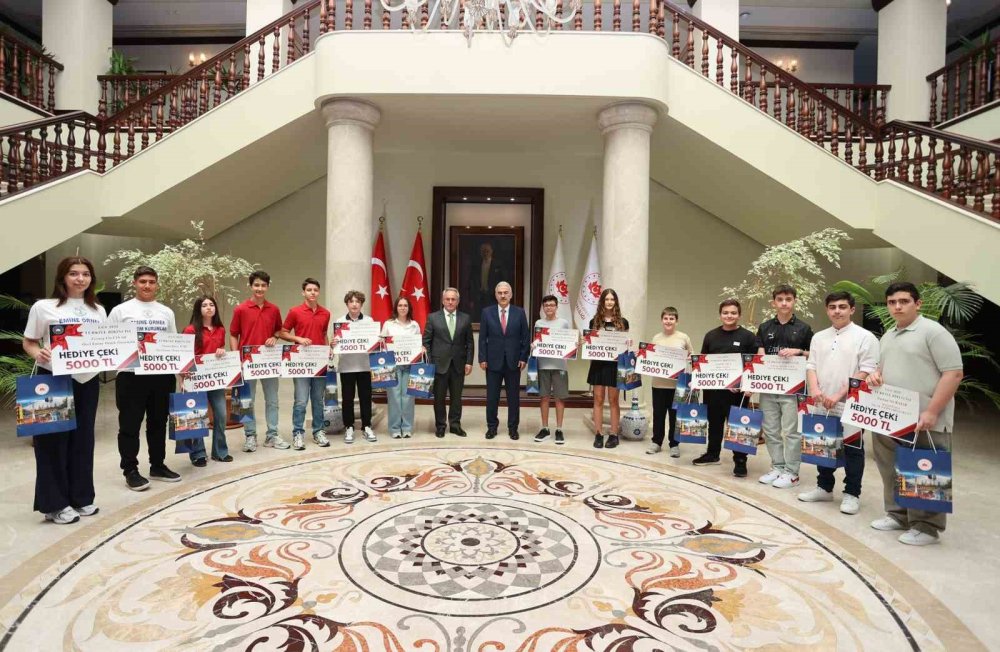 Lgs Şampiyonları Ödüllendirildi