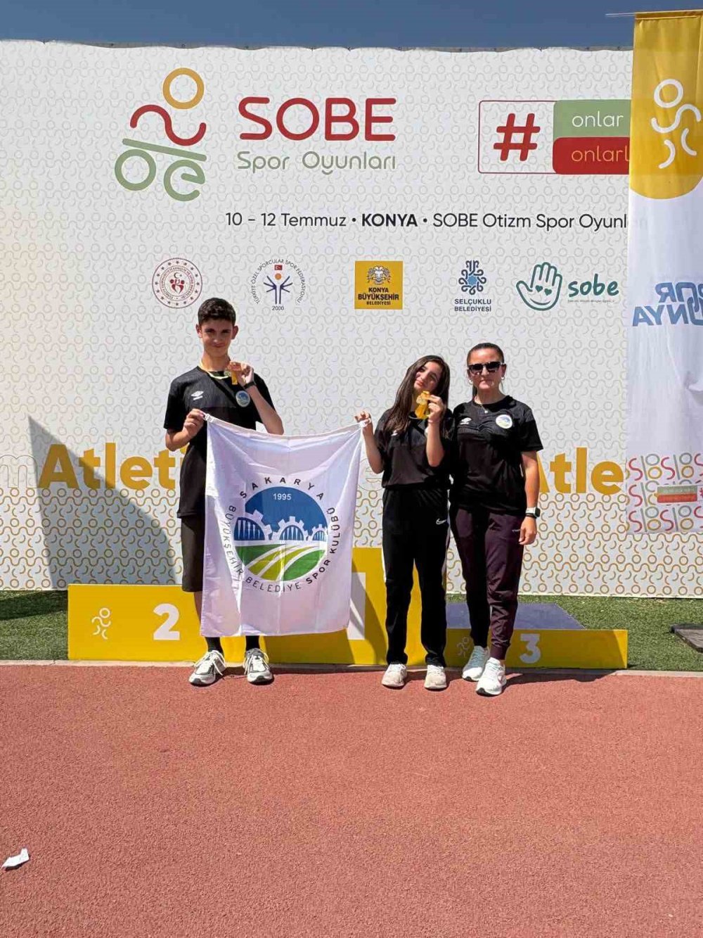 Özel Sporcular Şampiyonluk Ve Dereceler Elde Etti