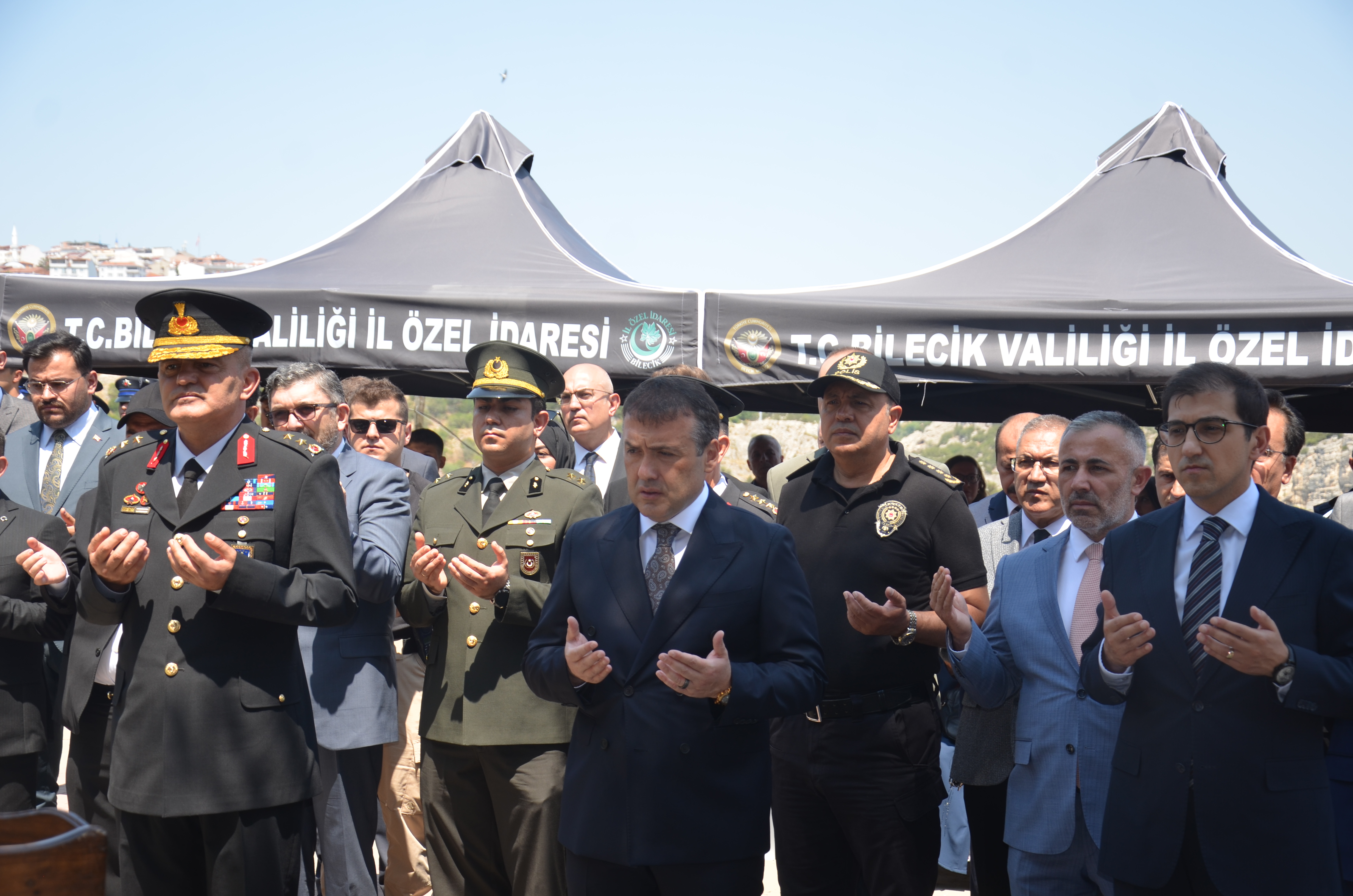 ehitlerimiz-rahmetle-anildi-5.jpg