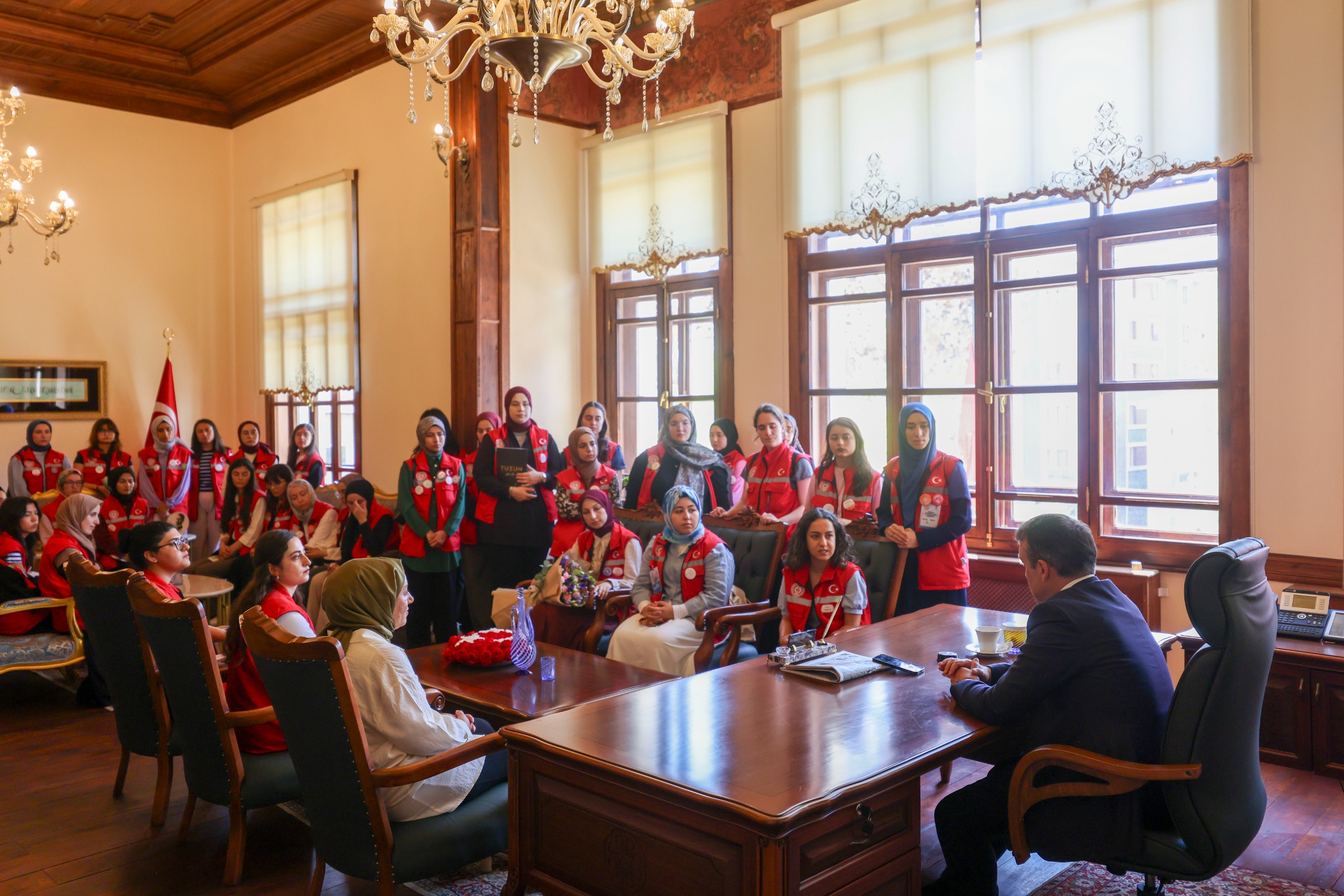 gonullu-gencler-bilecikte-gonul-kopruleri-kuruyor.jpg