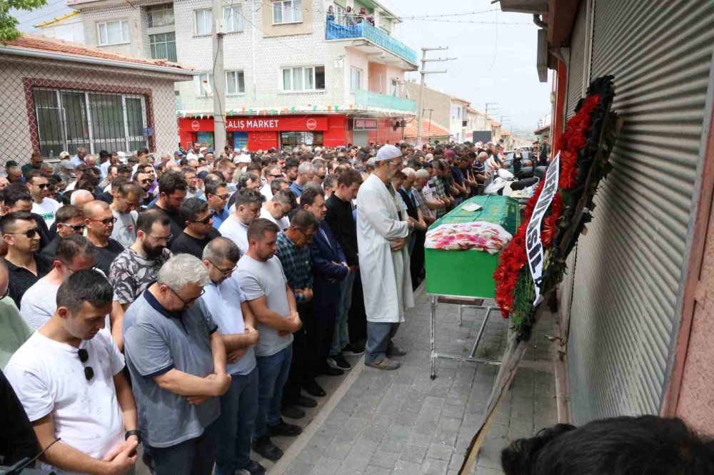 Kızı Ve 7 Yaşındaki Torununu Sokak Ortasında Öldüren Baba İlk Kez Hakim Karşısında