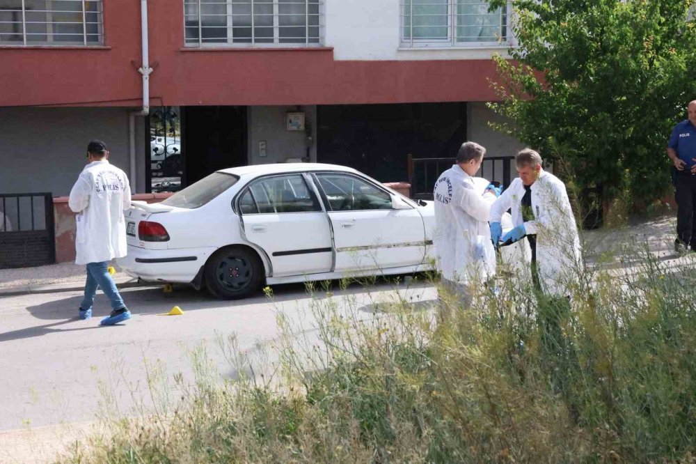 Kızı Ve 7 Yaşındaki Torununu Sokak Ortasında Öldüren Baba İlk Kez Hakim Karşısında