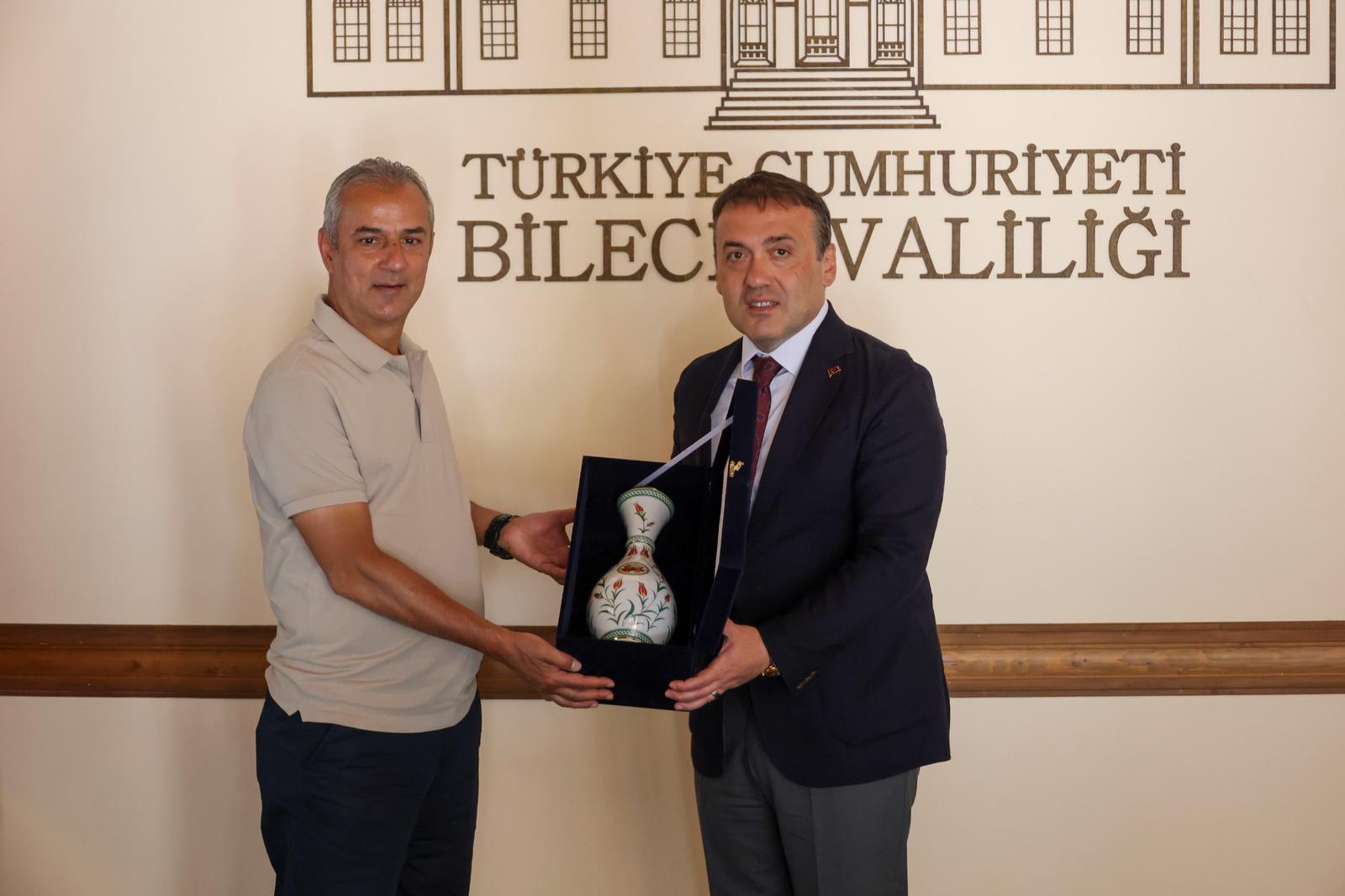 vali-faik-oktay-sozere-ust-duzey-ziyaret-adalet-ve-spor-camiasi-bir-arada-1.jpeg