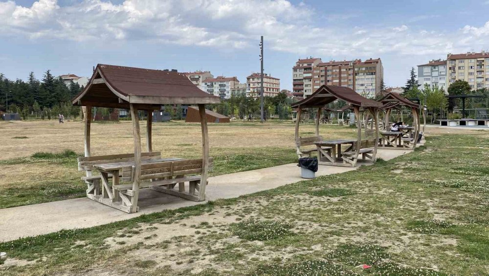 Küçük Kıza Akran Zorbalığı Yapan 3 Şüpheli Mahkemeye Çıkmadan Tahliye Oldu