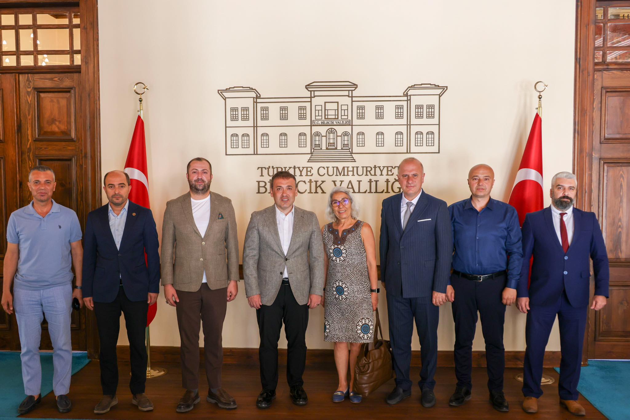 siyasi-partilerden-vali-sozere-ziyaret.jpg