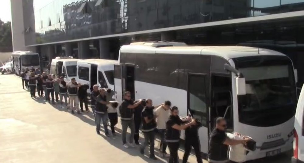 Büyük Uyuşturucu Operasyonunda 327 Kişi Tutuklandı