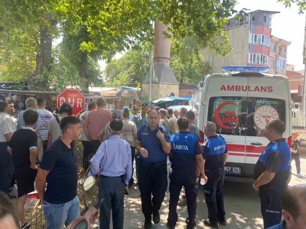 Cuma Namazı Çıkışı Silahlı Saldırı: 4 Kişi Yaralandı