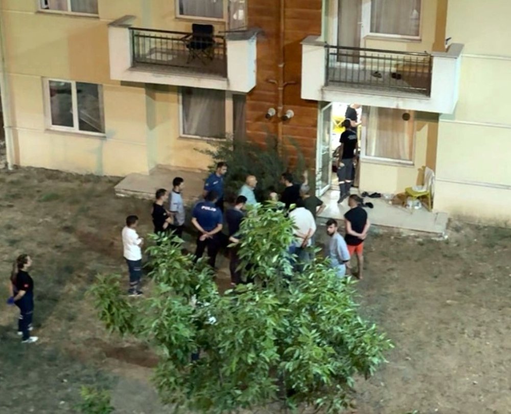 Üniversite Öğrencisi Ölü Bulundu