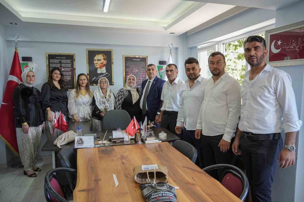 Mahalle 1 Günlüğüne Kadınlara Emanet Edildi