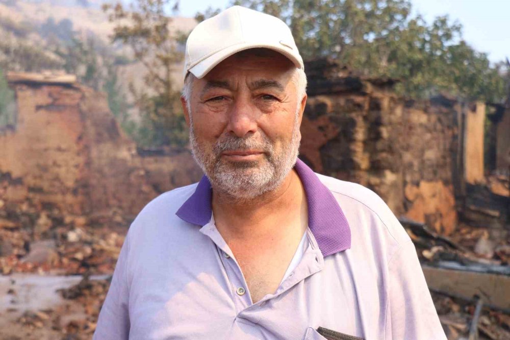 Orman Yangının Sıçradığı Mahalledeki Evler Kül Oldu, Geriye Harabe Kaldı