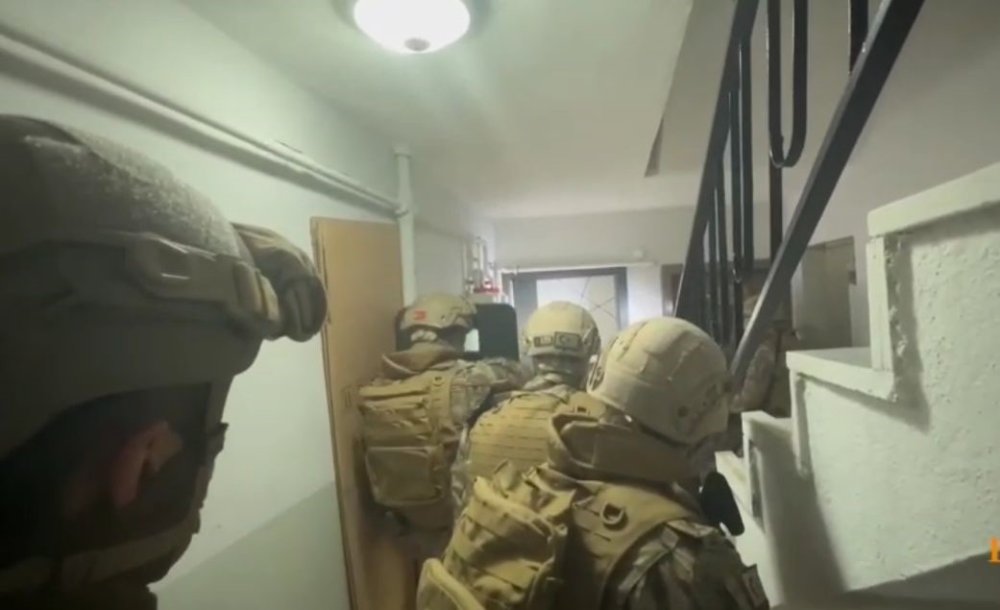 Silahlı Suç Örgütüne Şafak Operasyonu: 19 Gözaltı