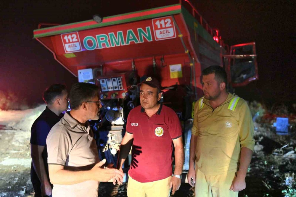 Bakan Yumaklı’dan Yangın Bölgesinde Çalışan Ekiplere Ziyaret