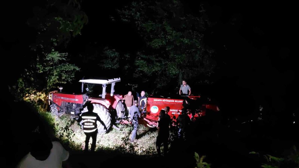 Ekipler Ve Vatandaşlar Alevleri 3 Saatte Söndürdü