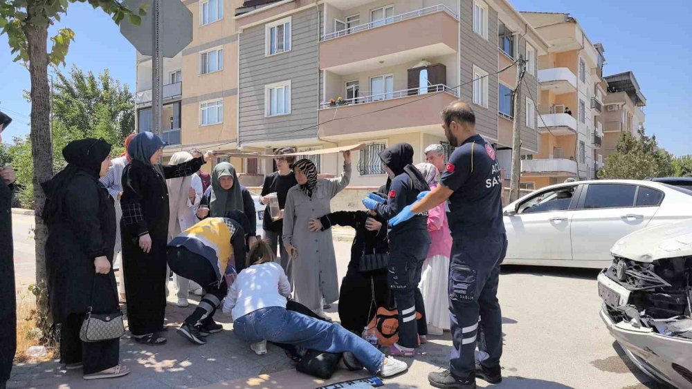 Zincirleme Kazada 1’i Komiser 5 Yaralı