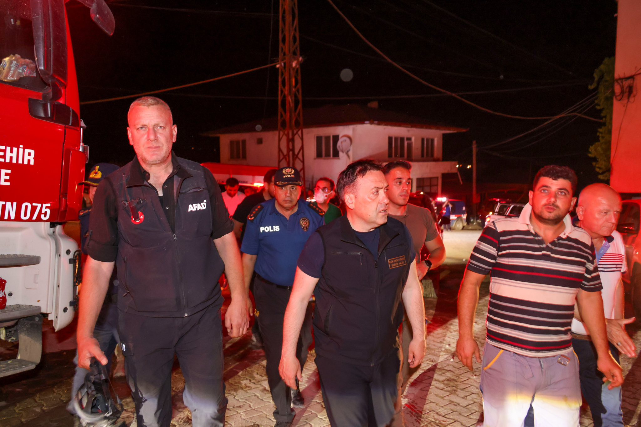 vali-sozer-koylulerle-bir-araya-geldi.jpg