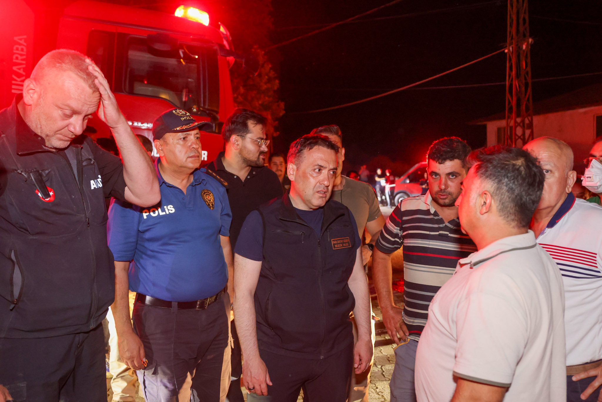vali-sozer-koylulerle-bir-araya-geldi3.jpg