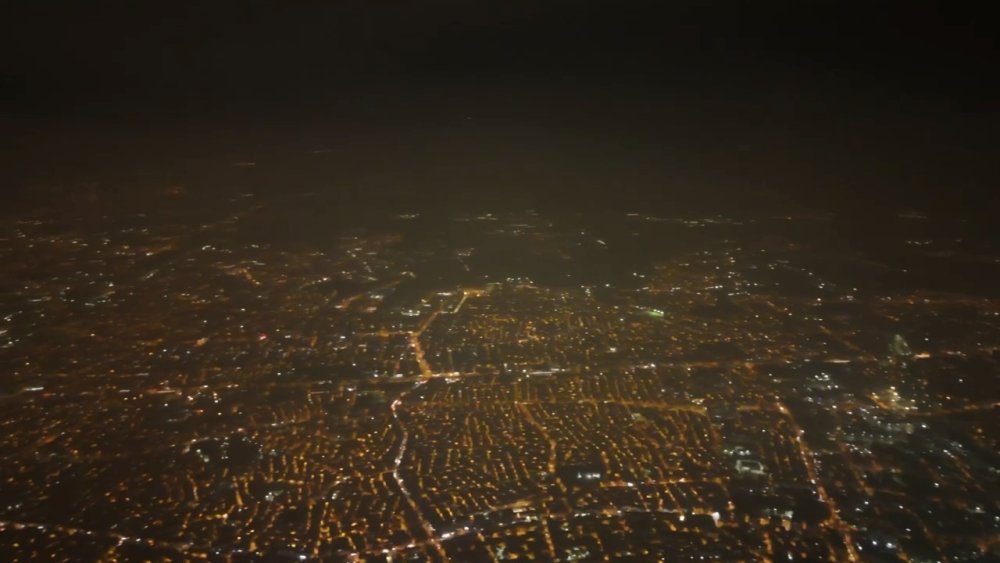 Yangın Külleri Şehirdeki Görüş Mesafesini Düşürdü