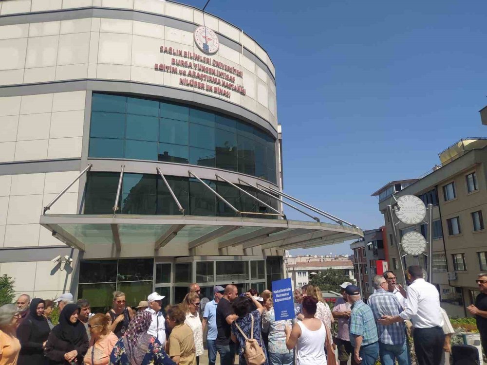 Halk Hastanelerine Sahip Çıkmak İçin Toplandı