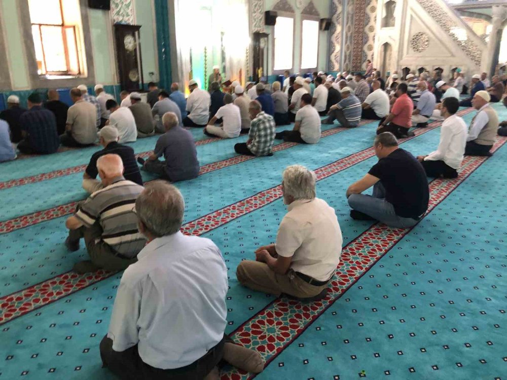 Şehitler İçin Program Düzenlendi